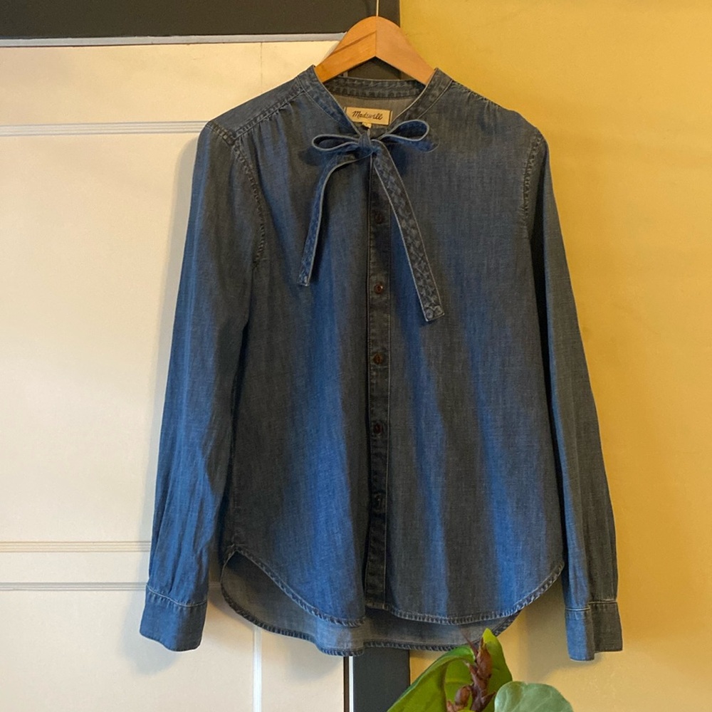 Madewell tie-neck denim blouse large